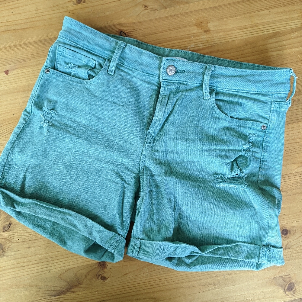 Mid Rise Dark Mint Old Navy shorts